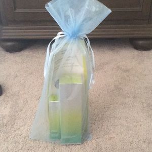 Restorsea Pro Hand Treatment and Lip Magic set